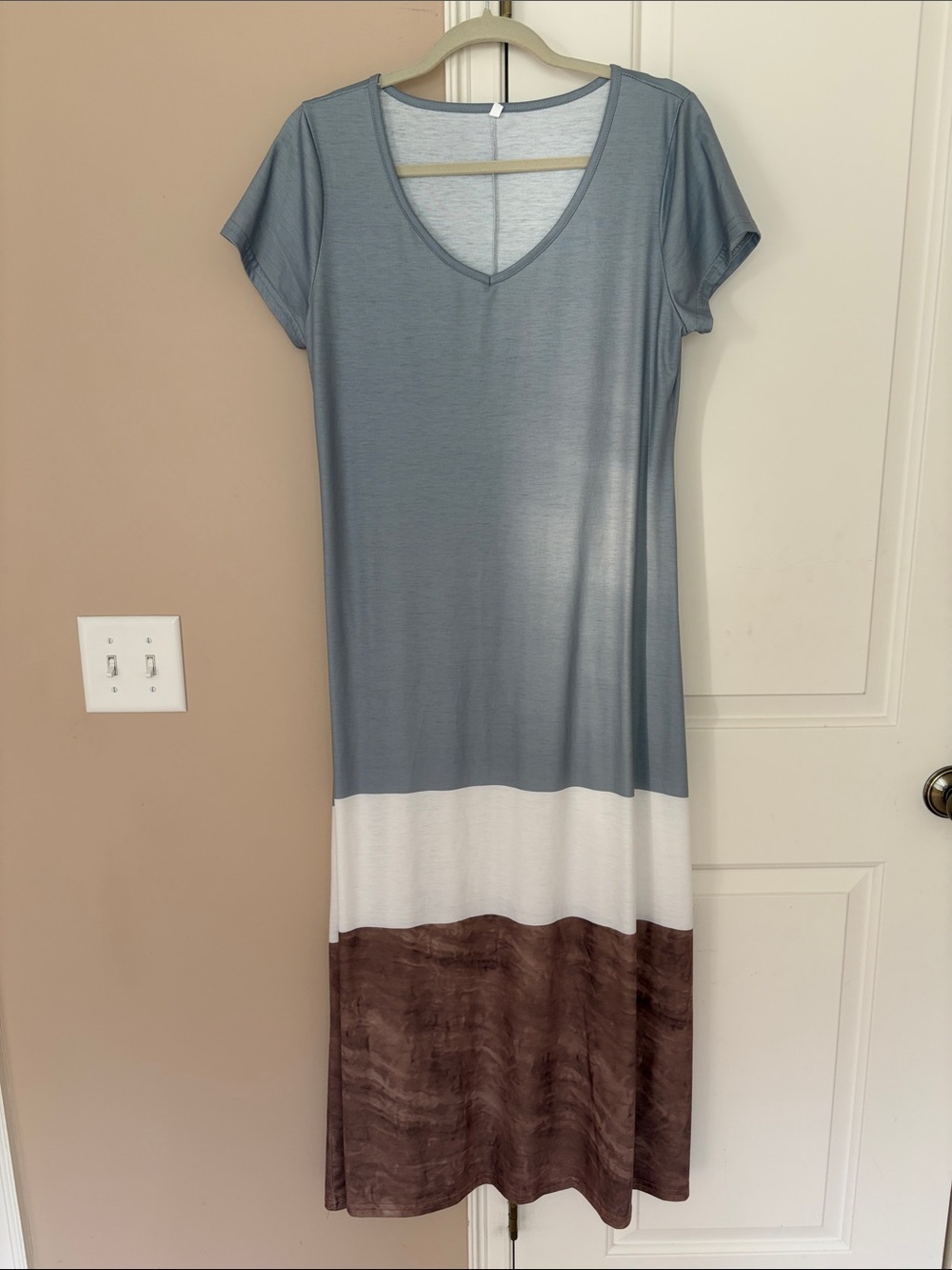 Colorblock V-Neck Maxi Dress in Grey, White & Brown